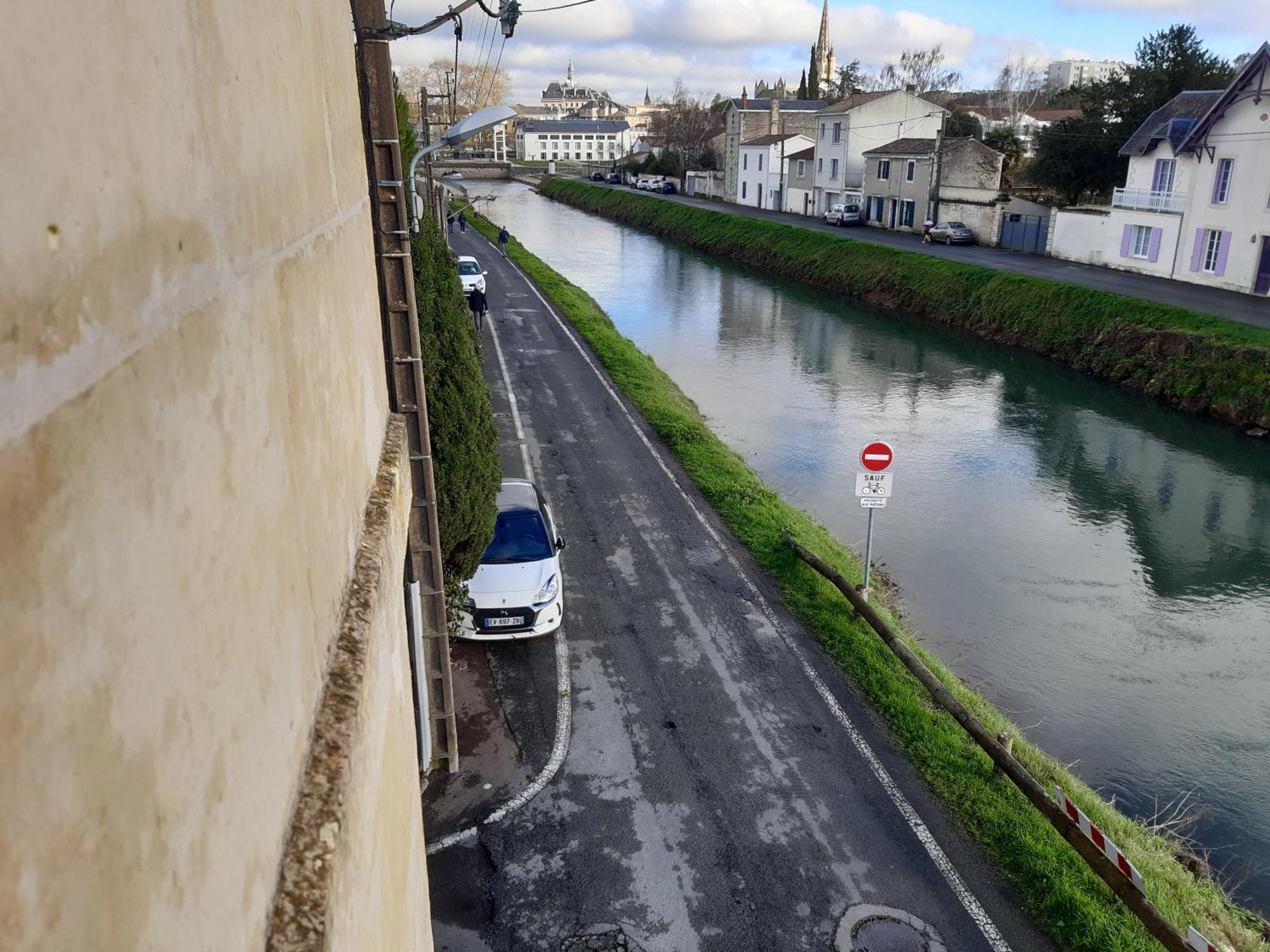 Апартаменты Niort Au Bord De L'Eau 3 Экстерьер фото